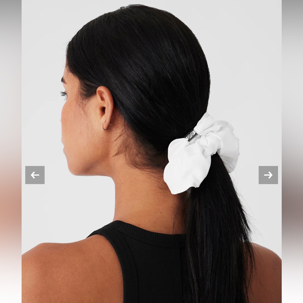 Alo Bead It Oversized Scrunchie
